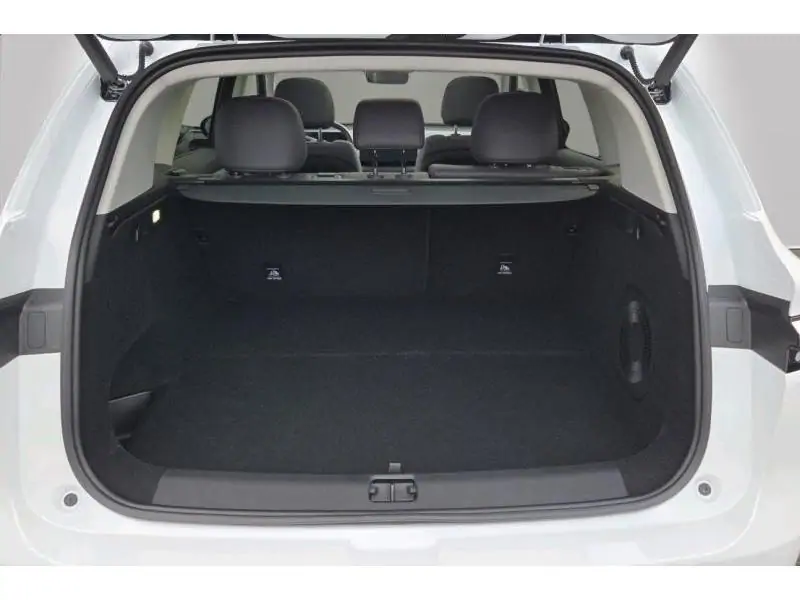 VEHICLE__CONDITION_SERVICE Leapmotor C10 DESIGN MY25 WHITE 28