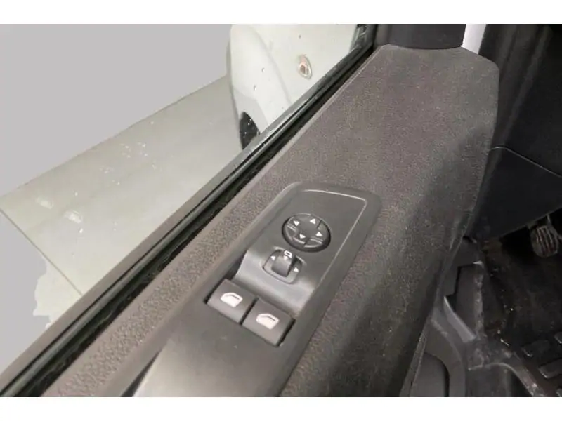 VEHICLE__CONDITION_SERVICE Opel Vivaro VAN L2 WHITE 19