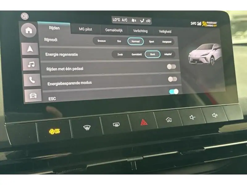 VEHICLE__CONDITION_SERVICE MG MG4 LUXURY TROPHY EXTENDED RANGE 77kW 520 KM RED 21