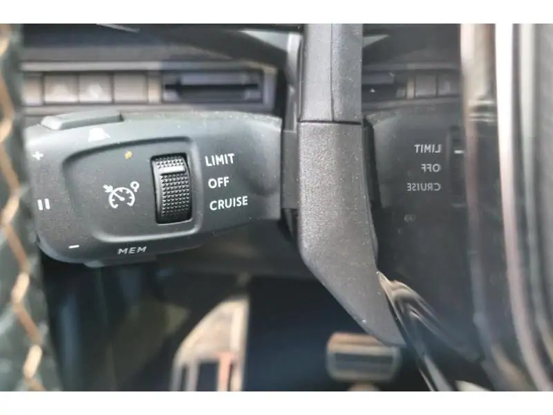 Occasion Peugeot 3008 GT GREY 24