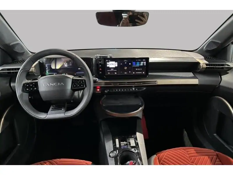 VEHICLE__CONDITION_SERVICE Lancia Ypsilon LX HYBRID Martini Racing Strip WHITE 11