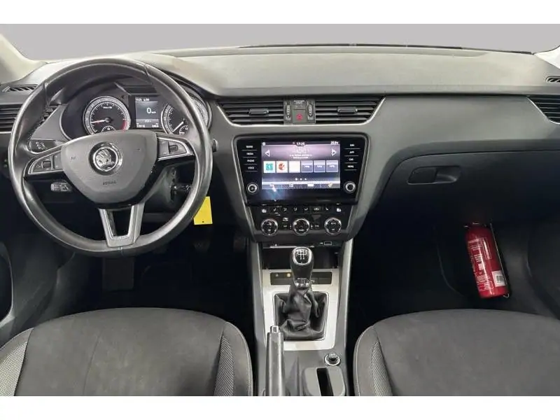 Occasion Skoda Octavia Break MANUAL GREY 11