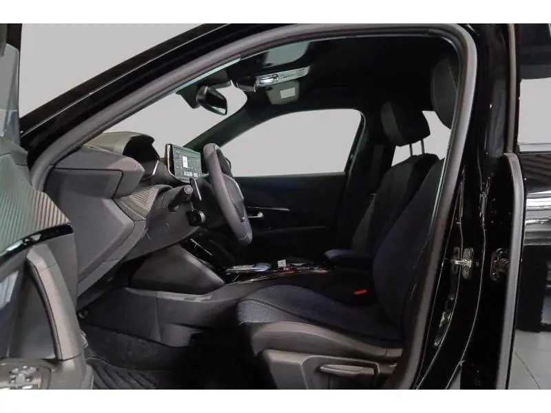 VEHICLE__CONDITION_SERVICE Peugeot 2008 Allure Hybrid 145 e-DSC6 BLACK 10