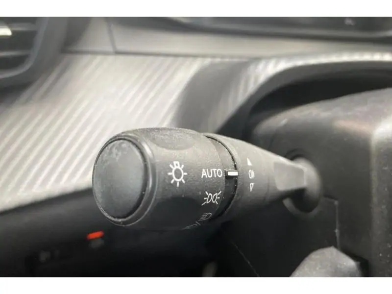 Occasie Peugeot 208 Like WHITE 21