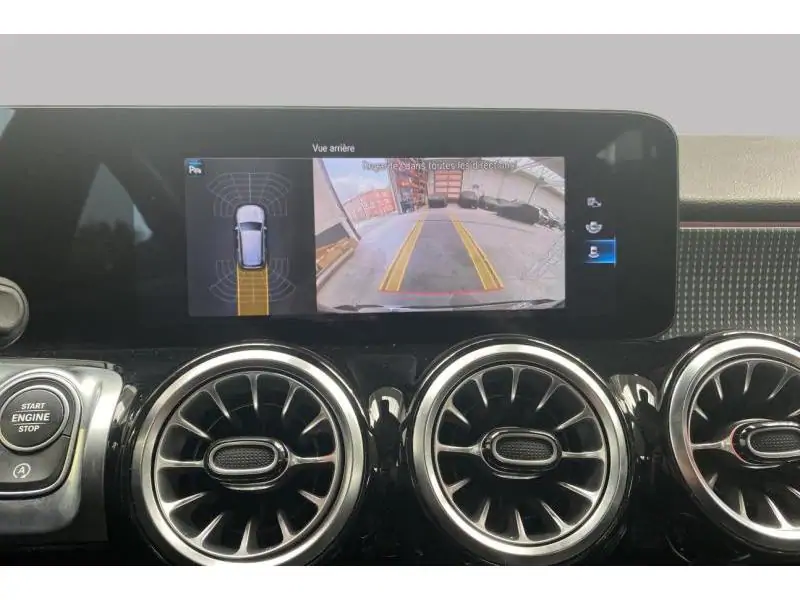 Occasion Mercedes-Benz GLB 200 Pano - Camera - CarPlay BLACK 14
