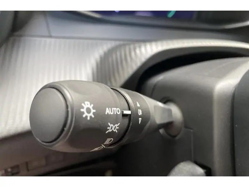 Démo Peugeot 2008 ALLURE* Véh. de Direction! BLUE 27