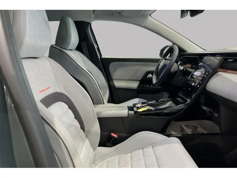 VEHICLE__CONDITION_SERVICE Citroen C5 Aircross MAX FULL OPTION GREEN 8