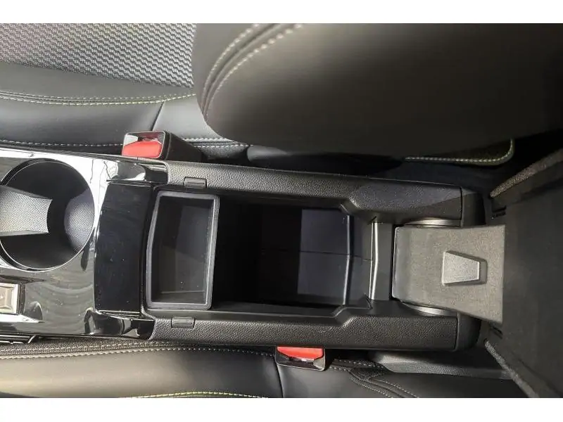 Occasion Peugeot 2008 II GT WHITE 21