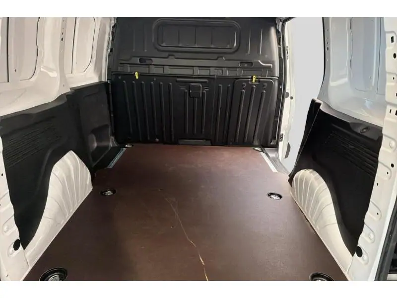 VEHICLE__CONDITION_SERVICE Peugeot Partner STANDARD LIGHT WHITE 19