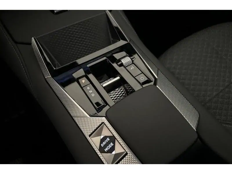 VEHICLE__CONDITION_SERVICE DS Automobiles DS 4 E-TENSE 215 PALLAS GREY 16