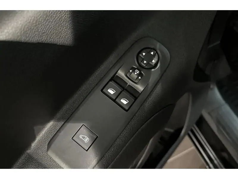 Démo Peugeot Partner Standard Light 1.5 BHDI BLACK 17
