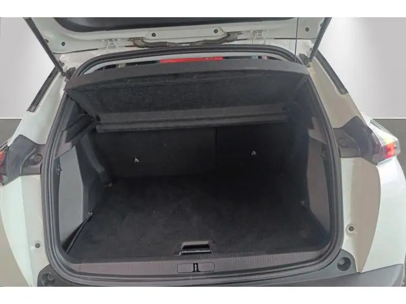 Occasion Peugeot 2008 II Allure WHITE 19