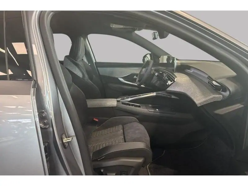 Démo Peugeot 5008 GT GREY 8