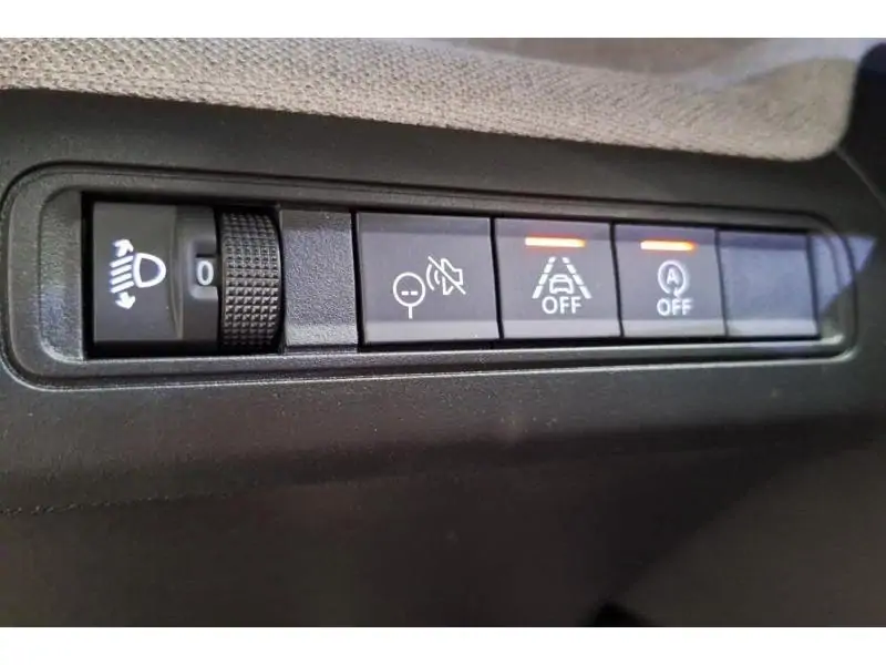 VEHICLE__CONDITION_SERVICE Citroen C3 Aircross PLUS GREEN 24