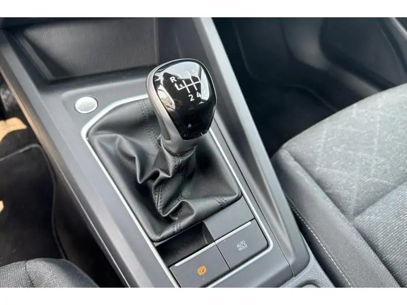 Occasion Volkswagen Golf Variant Life 110pk gps cam BLACK 22