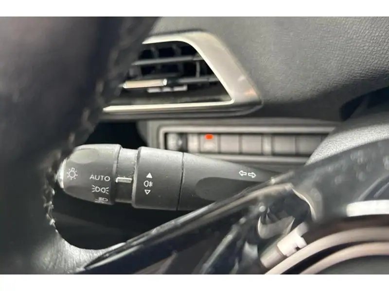 Occasion Peugeot 5008 Allure - 7 PL - CAMERA GREY 24