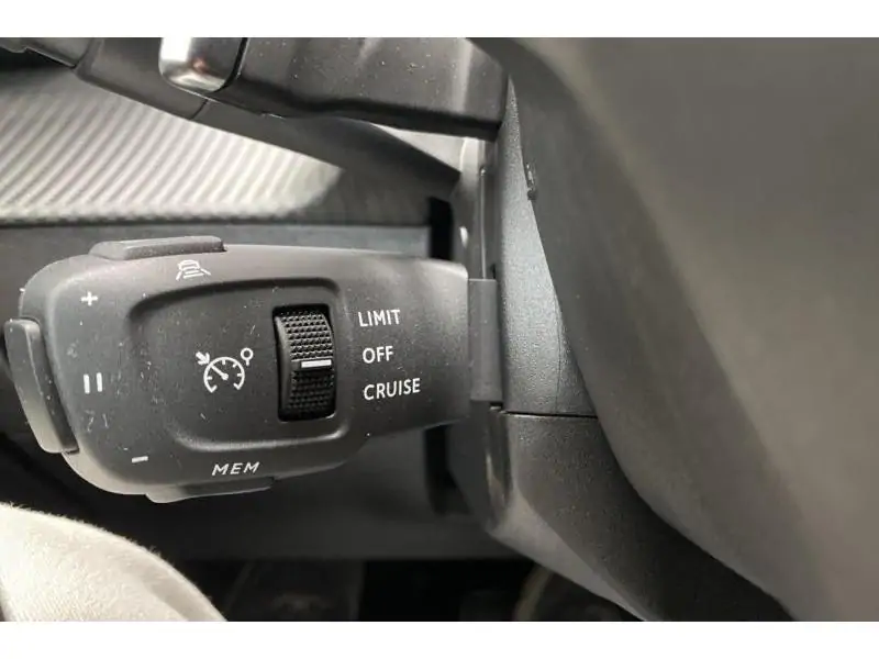 Occasion Peugeot 208 Allure Hybrid GREY 24