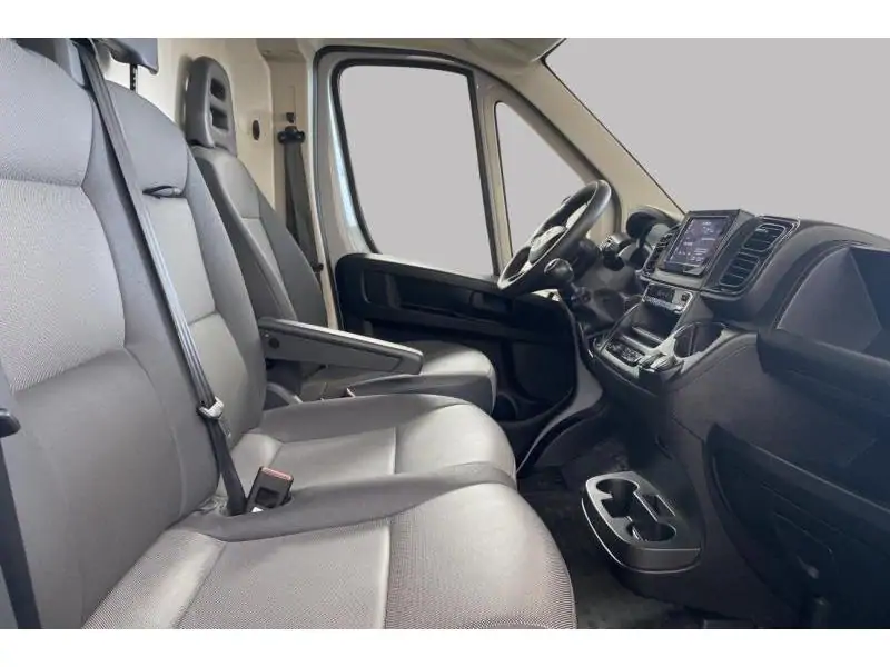 Occasion Fiat Ducato 3t5 L3H2 140 GREY 8