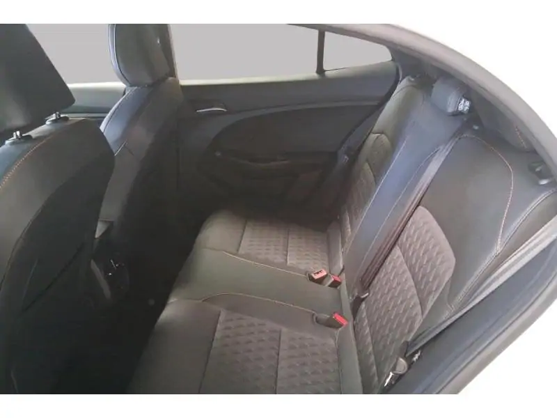 Occasion MG MG3 Luxury HEV WHITE 18