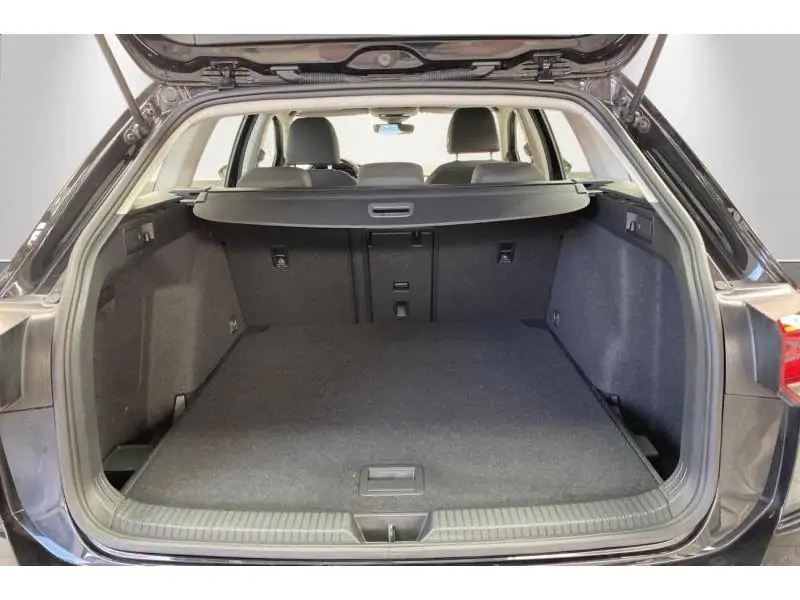 Occasion Volkswagen Golf Variant VIII  Life BLACK 19