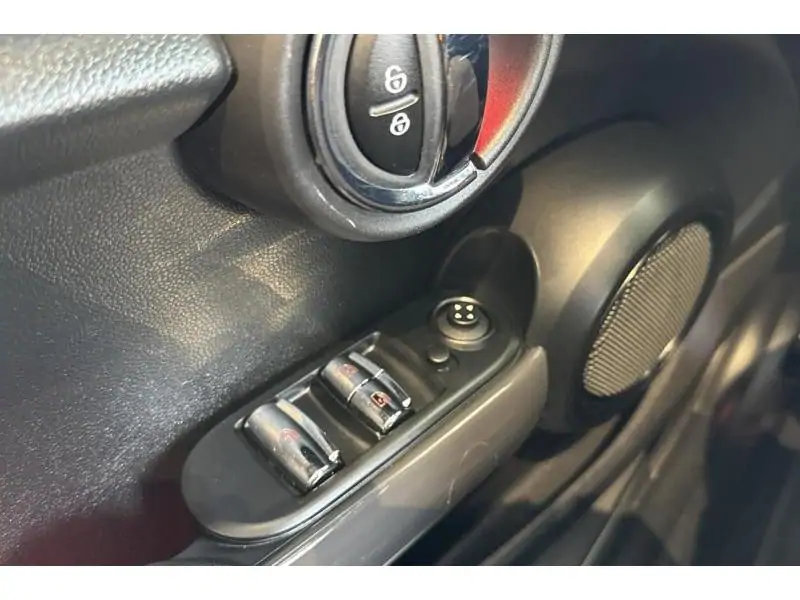 Occasion MINI One Cabrio CABRIOLET 1.5 BLACK 17