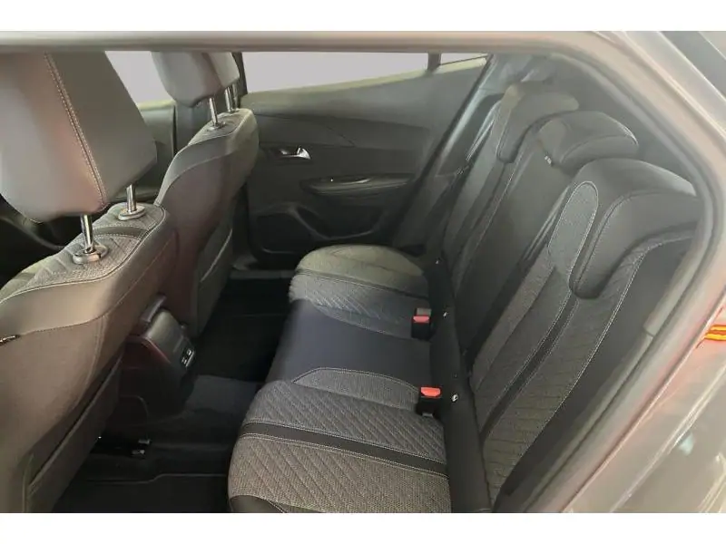 Occasion Peugeot 2008 SUV 1.2 MANUAL GREY 18