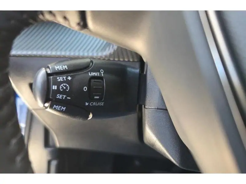 Occasion Peugeot 2008 Allure BLUE 23