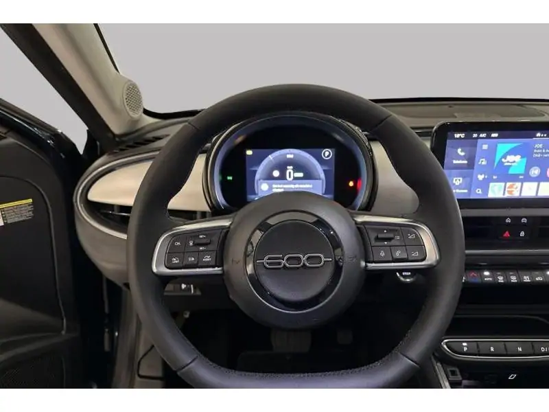 VEHICLE__CONDITION_SERVICE Fiat 600 600e La Prima 54kwh GREEN 12