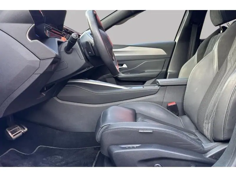 Occasion Peugeot 308 III & e- GT GREY 10
