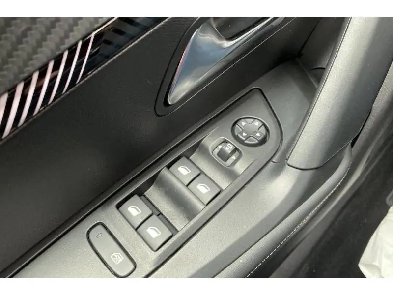 Occasion Peugeot 2008 Allure BLACK 17