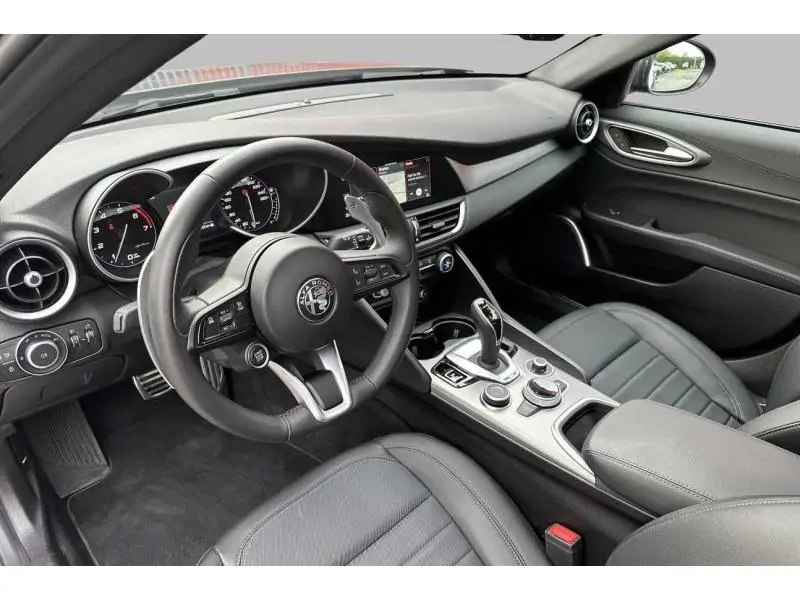 Occasion Alfa Romeo Giulia SPRINT - 2.0 T RWD - PANO GREY 9