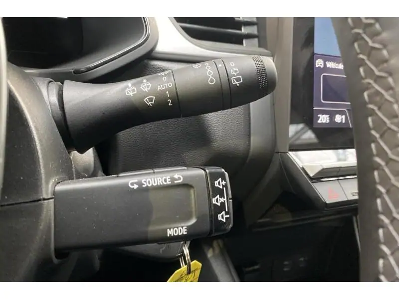 Occasion Renault Captur II TCE 160 WHITE 28