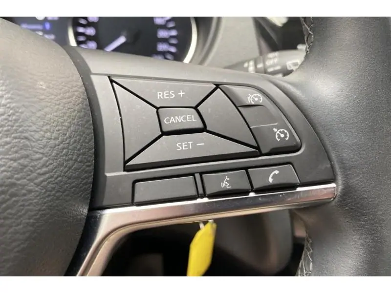 Occasion Nissan Qashqai SUV MANUAL RED 23