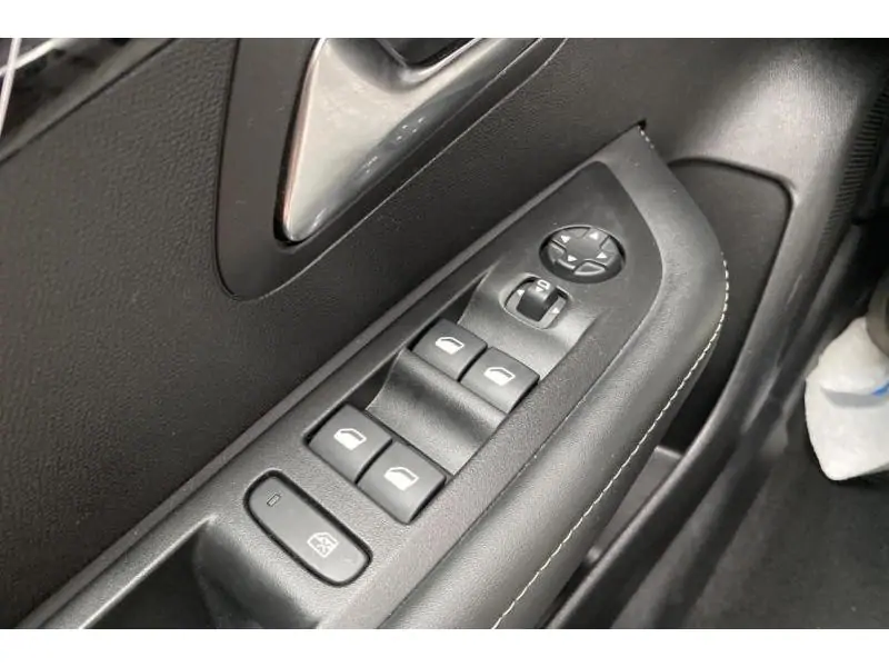 Occasion Peugeot 208 Allure Hybrid GREY 17