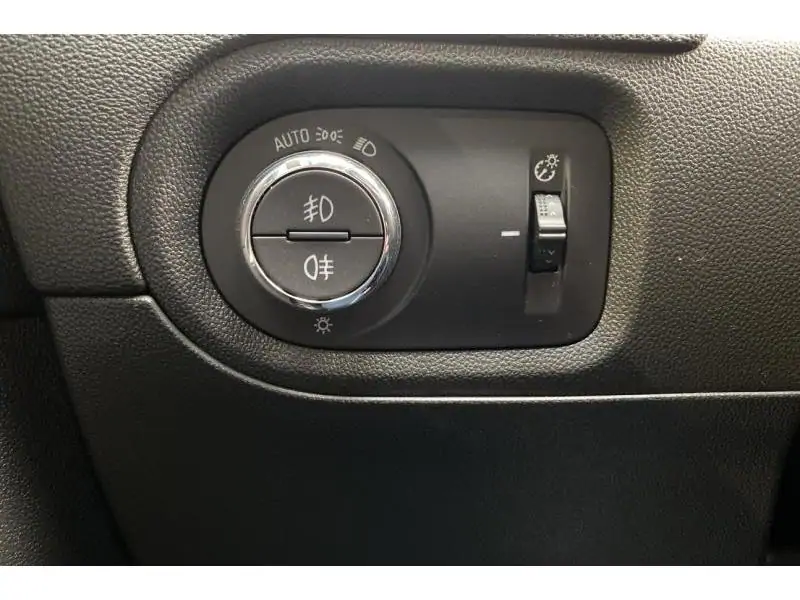 Occasion Opel Grandland X Innovation* GPS Caméra de recul GREY 26