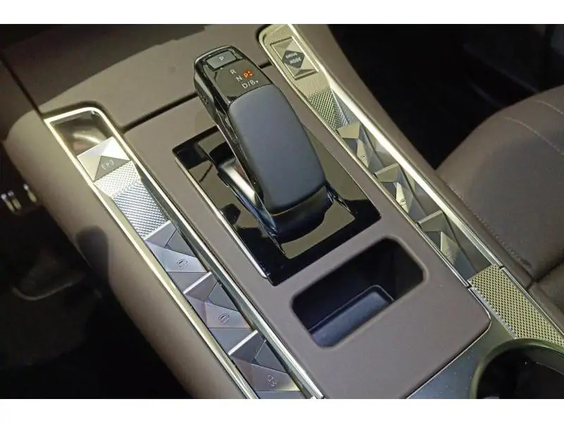 VEHICLE__CONDITION_SERVICE DS Automobiles DS 7 E-TENSE 225 ANTOINE DE SAINT E GREY 16