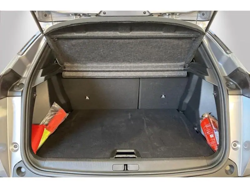 Occasion Peugeot 2008 Allure HYBRID 145 pk GREY 19