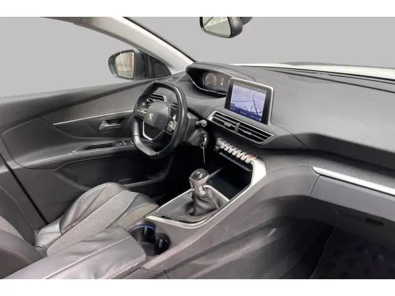 Occasion Peugeot 5008 Allure *7pl-Caméra-GPS* WHITE 2