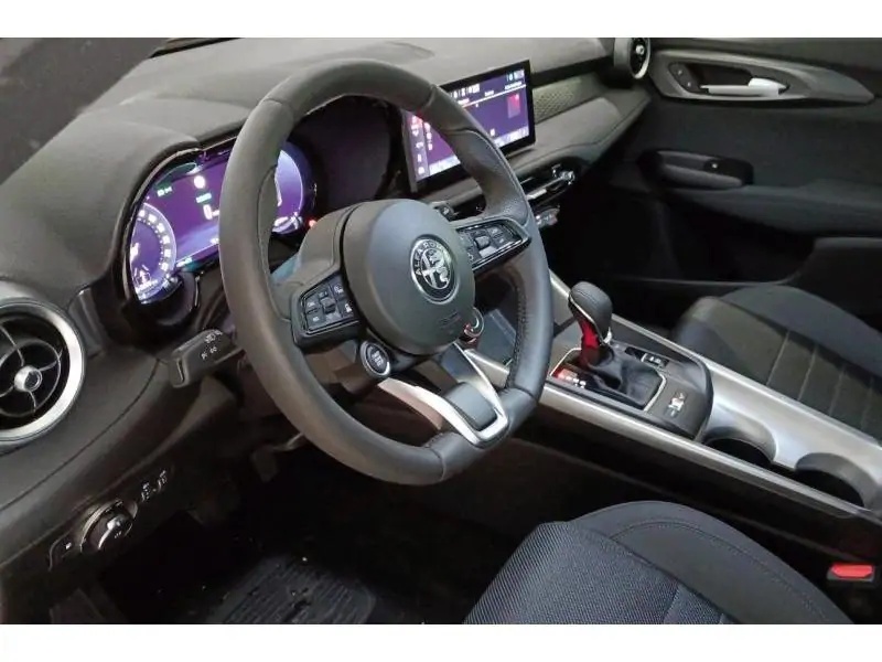 VEHICLE__CONDITION_SERVICE Alfa Romeo Tonale Sprint Plug-in Hybrid Q4 190 RED 9