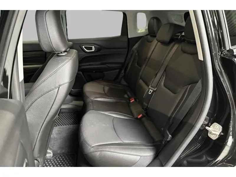 VEHICLE__CONDITION_SERVICE Jeep Compass E-Hybrid  Altitude Full Option BLACK 19