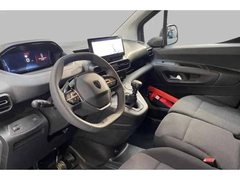 VEHICLE__CONDITION_SERVICE Peugeot Partner ST LIGHT WHITE 9