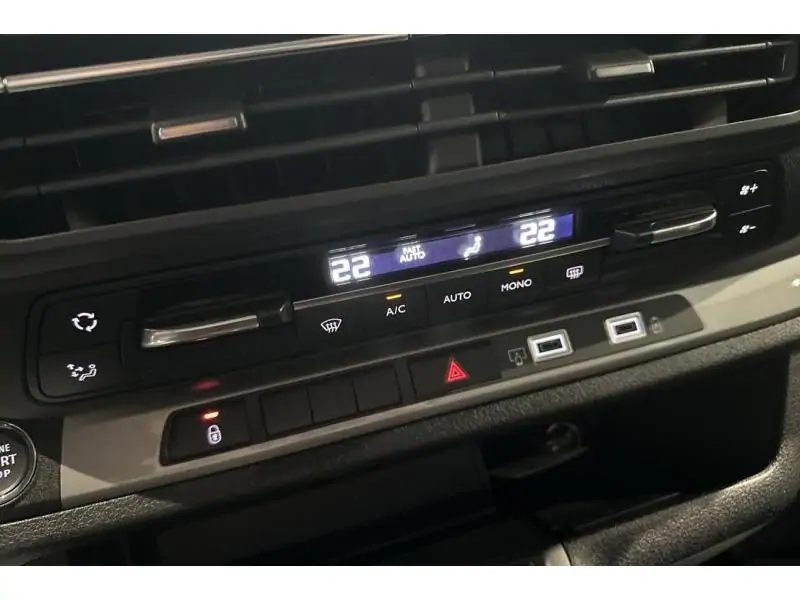 Demo Peugeot Expert Double Cabine XL Diesel 180ch Automatique  1 BLACK 15