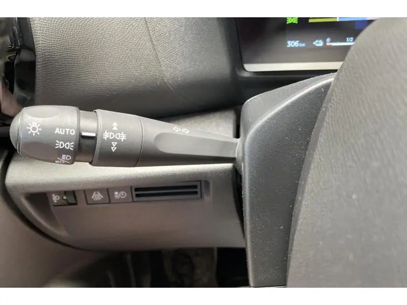 Occasion Citroen e-C4 FEEL* Caméra GPS Jantes alu GREY 27
