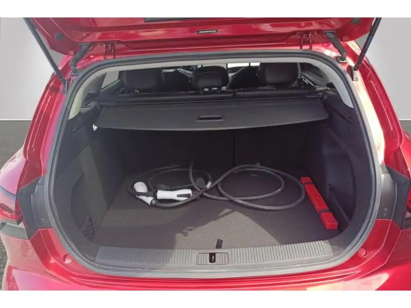 Occasion MG MG5 61kWh LUXURY RED 19