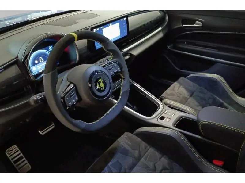 VEHICLE__CONDITION_SERVICE Abarth 600 600E SCORPONISSIMA PURPLE 9