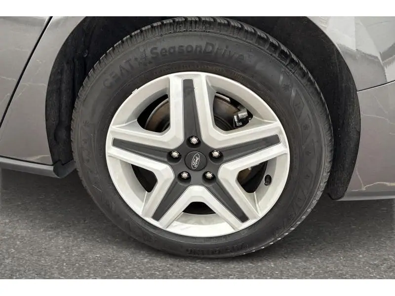 Occasion Ford Focus CONNECTED GREY 20