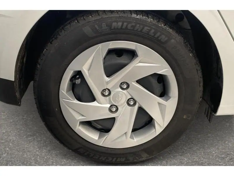 Occasion Hyundai i20 Berline MANUAL WHITE 23