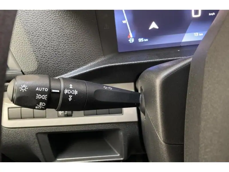 VEHICLE__CONDITION_SERVICE Peugeot Expert STANDARD WHITE 23