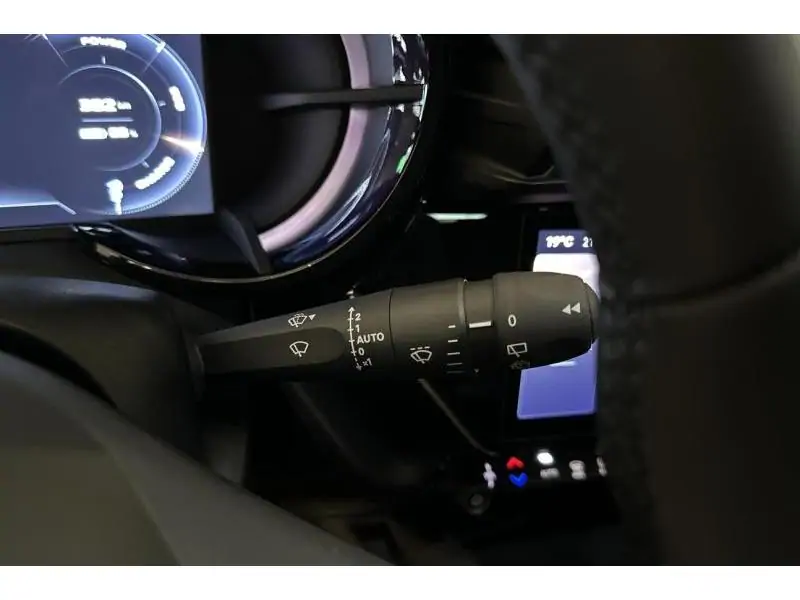 VEHICLE__CONDITION_SERVICE Alfa Romeo Junior Elettrica Bev 156  54 Kwh RED 23