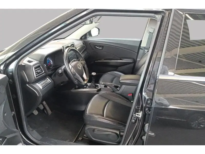 Occasie SsangYong Tivoli Ruby BLACK 10